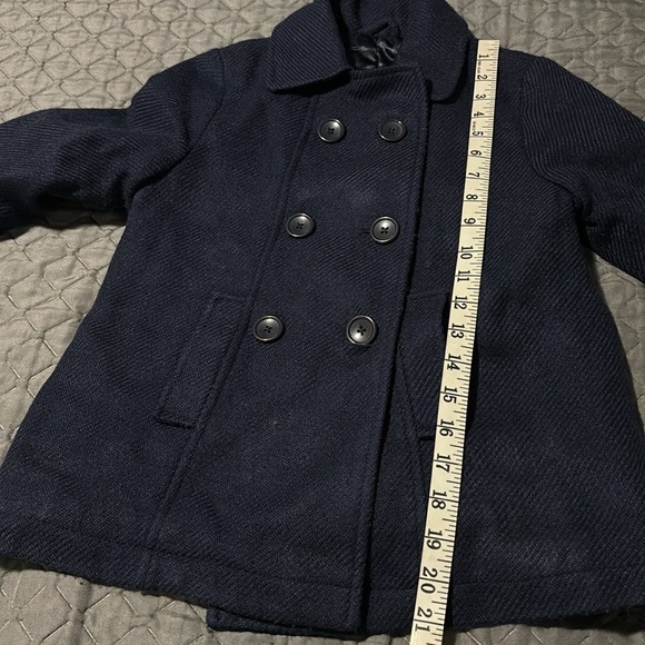 Girl's coat size 6 in navy blue with beige trim - Picture 11 of 11